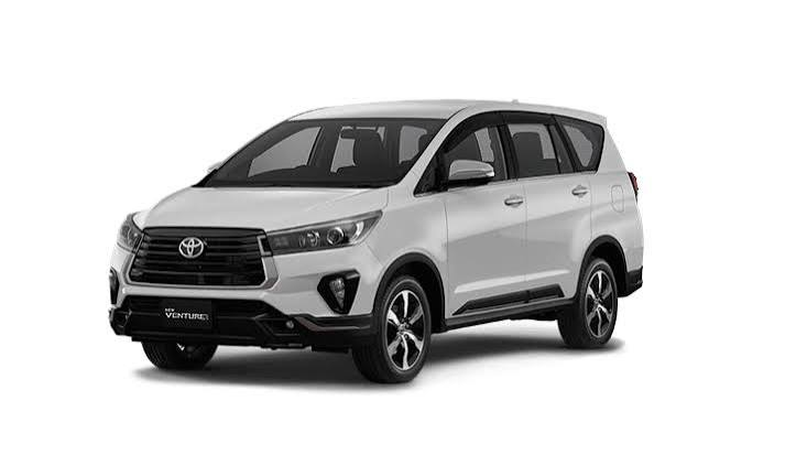 Toyota Innova Crysta Taxi Sambhajinagar